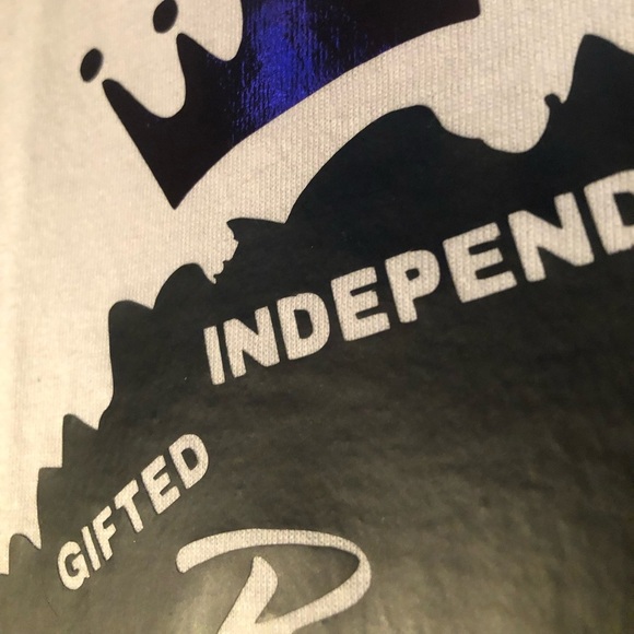 NWT Women’s Empowerment Graphic T-Shirt – White - Picture 7 of 7